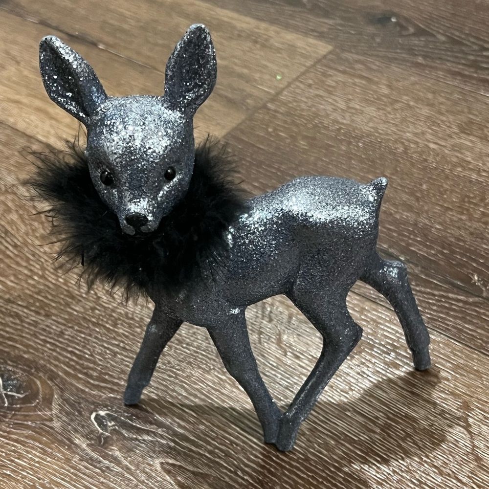 NWOT Ino  schaller Bayern Deer Figurine black and  gray color made in Germany